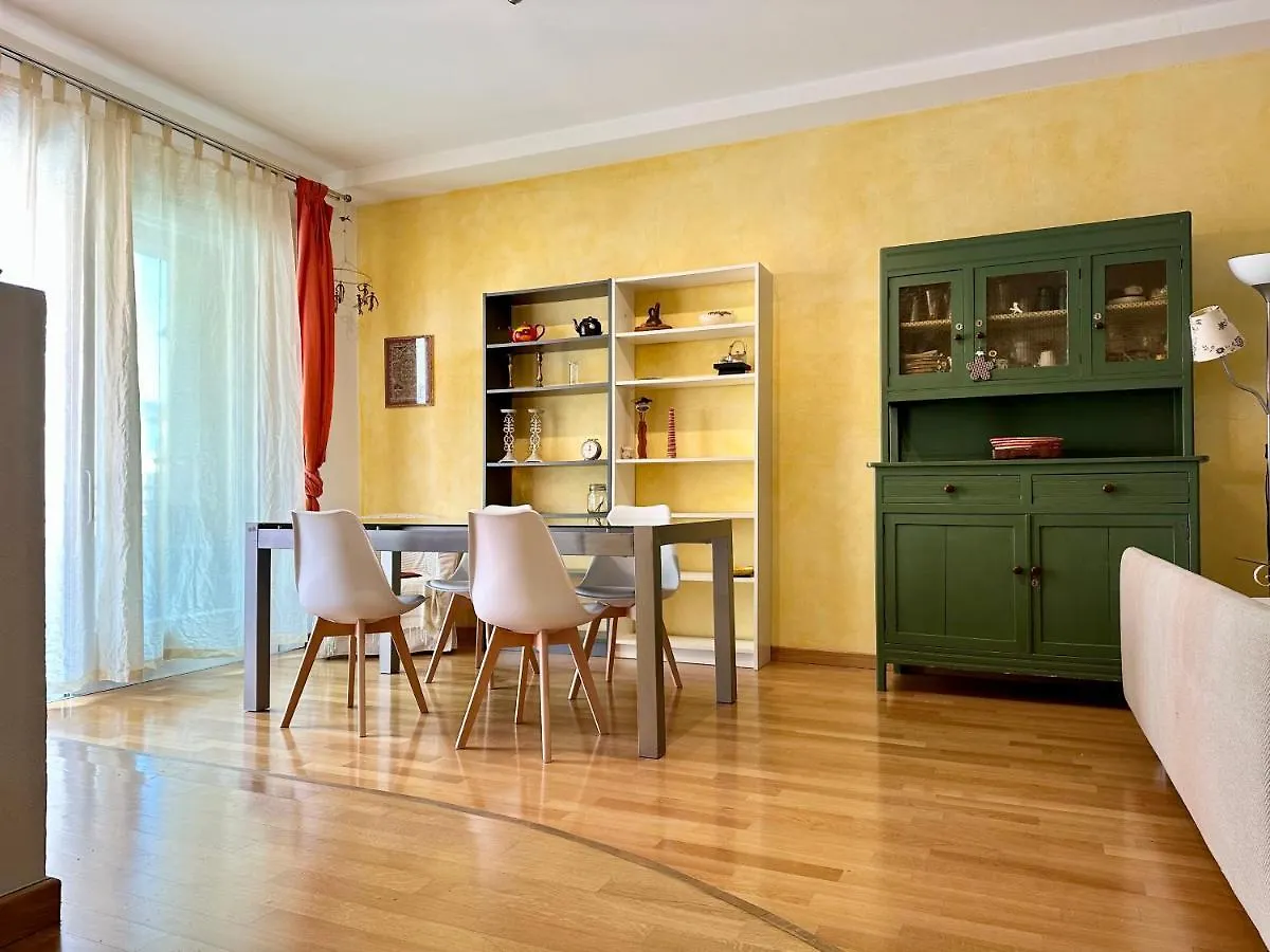 Giulia Apartment And Room Bologna